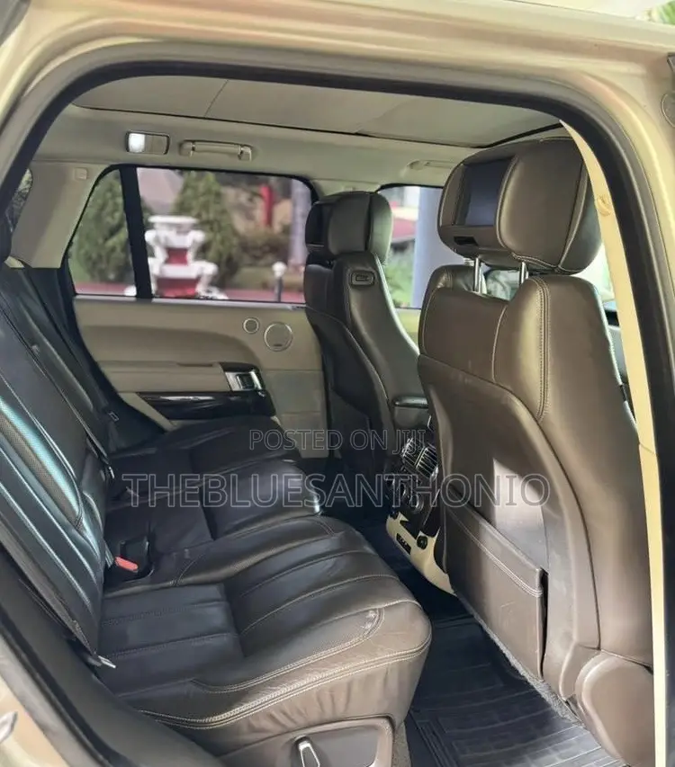 Land Rover Range Rover Vogue 2015 Gold