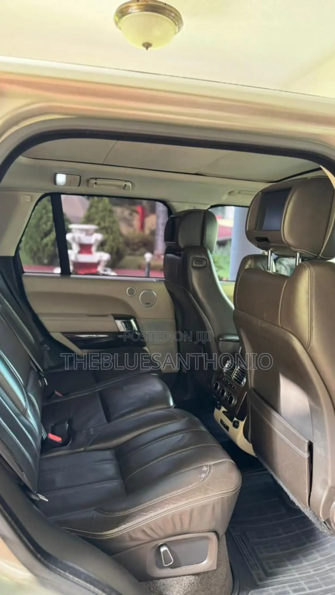 Land Rover Range Rover Vogue 2015 Gold