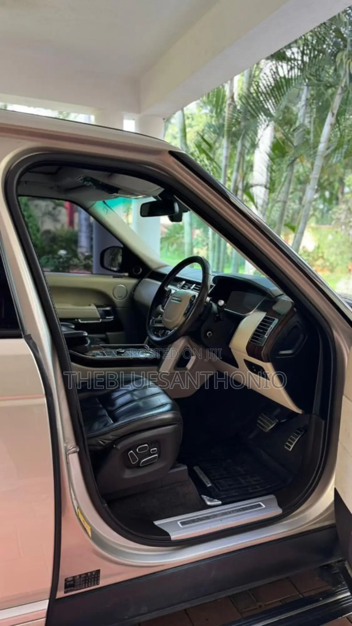 Land Rover Range Rover Vogue 2015 Gold