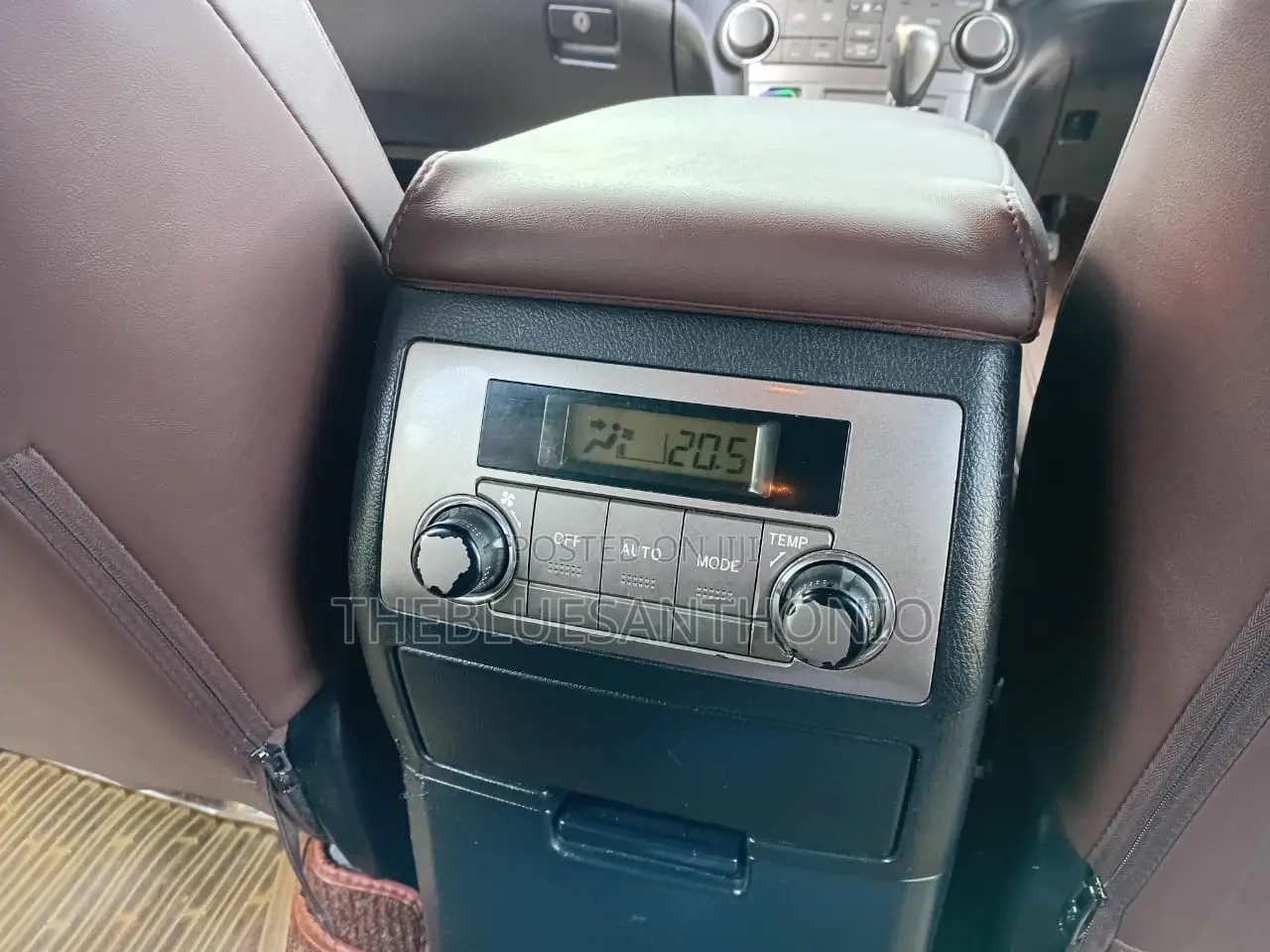 Toyota Kluger 2013 Maroon