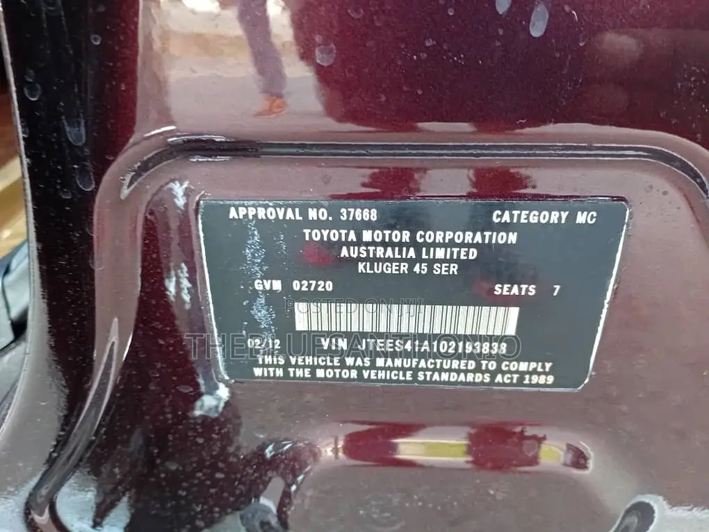 Toyota Kluger 2013 Maroon