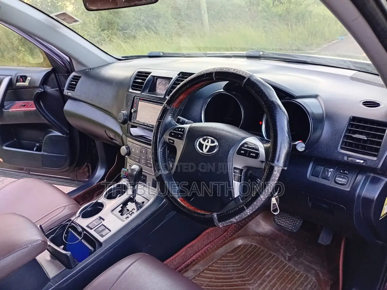 Toyota Kluger 2013 Maroon