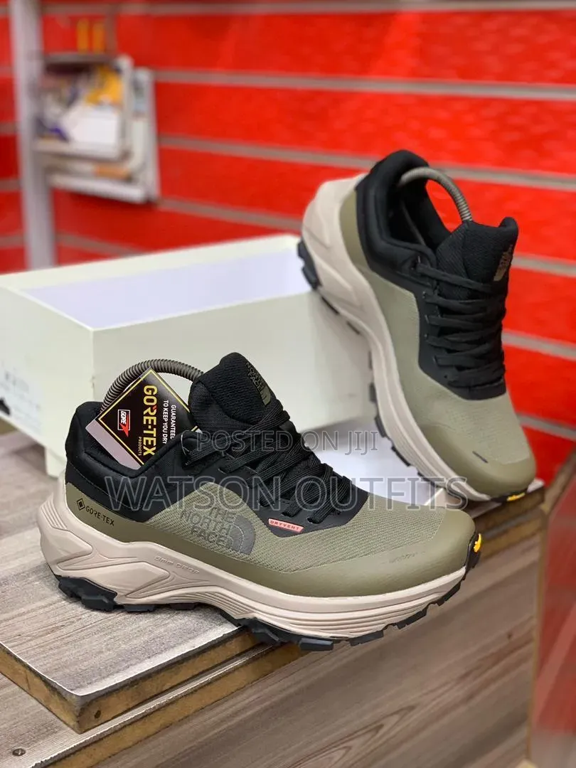 Men's Leather Shoes Goretex the North Face Brilliantly Branded