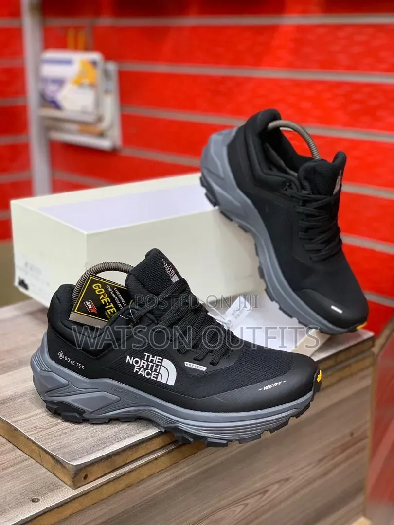 Men's Leather Shoes Goretex the North Face Brilliantly Branded