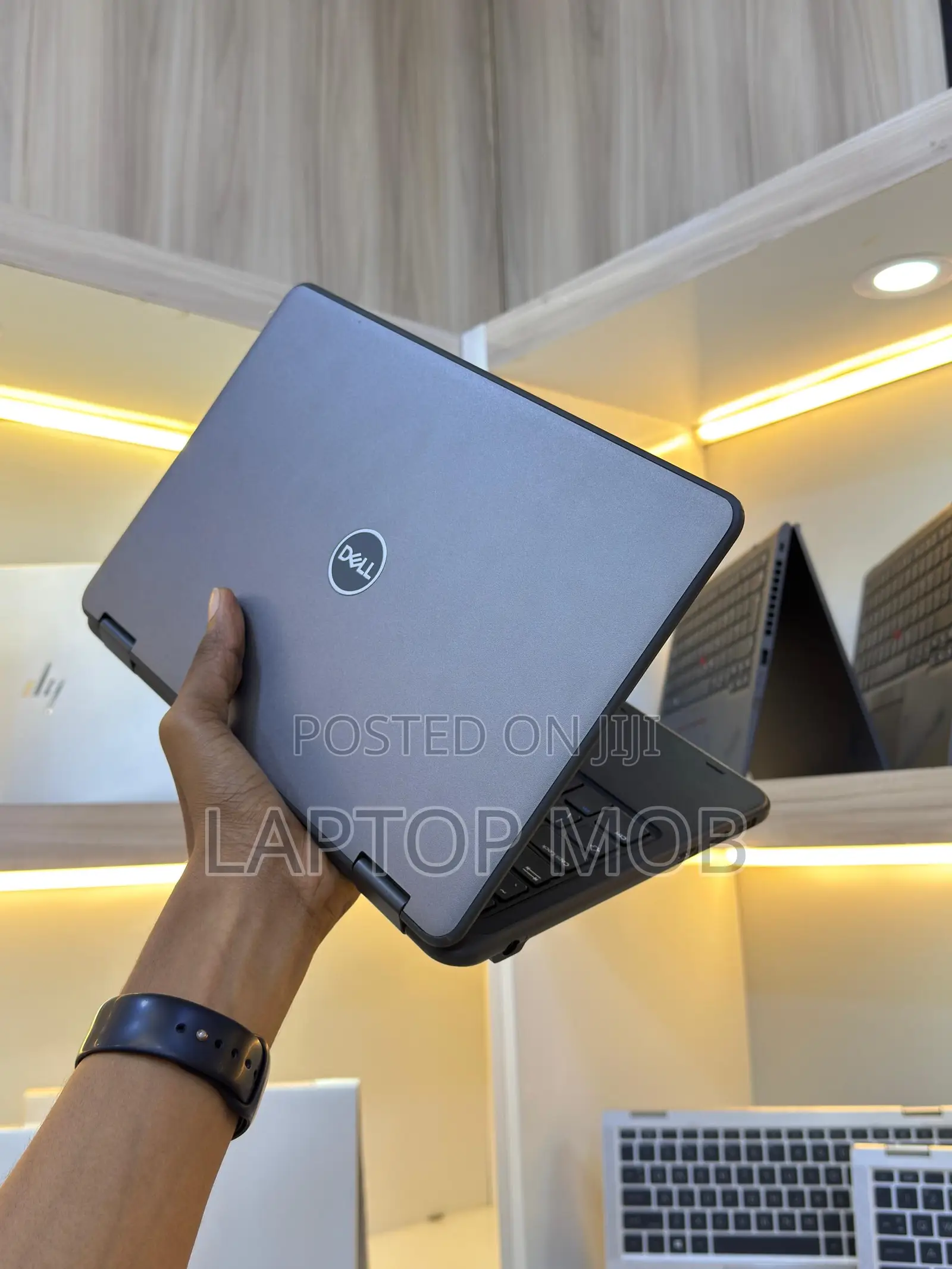 Laptop Dell Latitude 3189 4GB Intel SSD 128GB