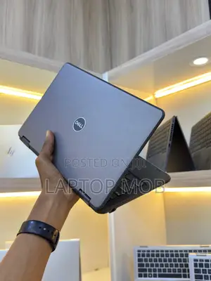 Laptop Dell Latitude 3189 4GB Intel SSD 128GB