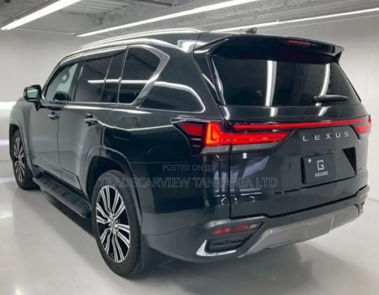 Lexus LX 600 2023 Black