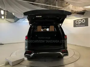 Lexus LX 600 2023 Green
