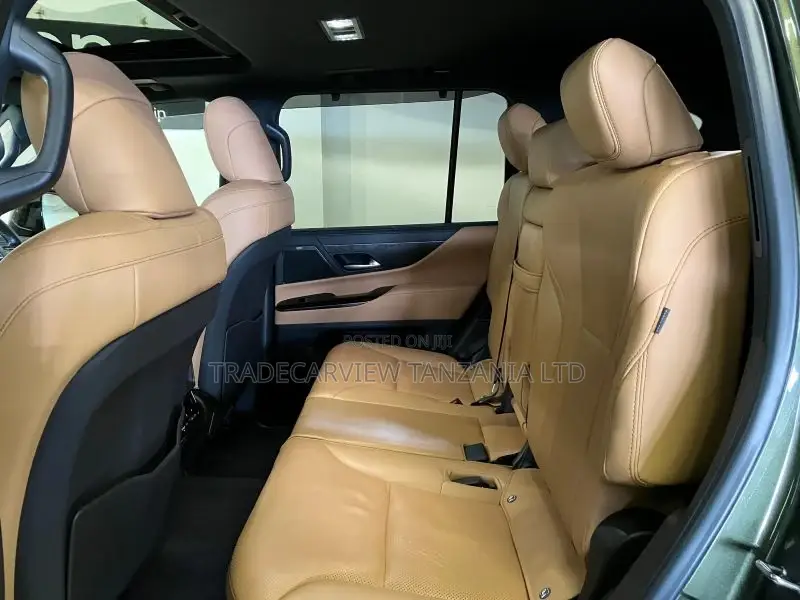 Lexus LX 600 2023 Green