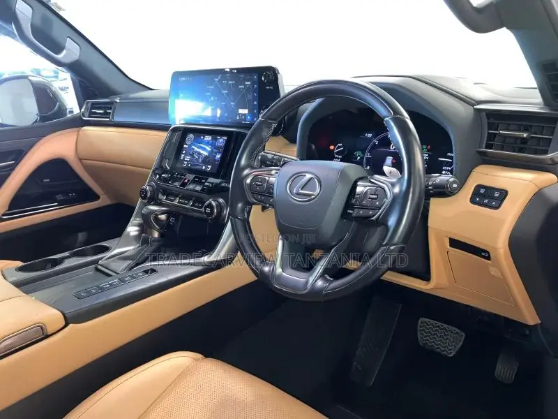 Lexus LX 600 2023 Green
