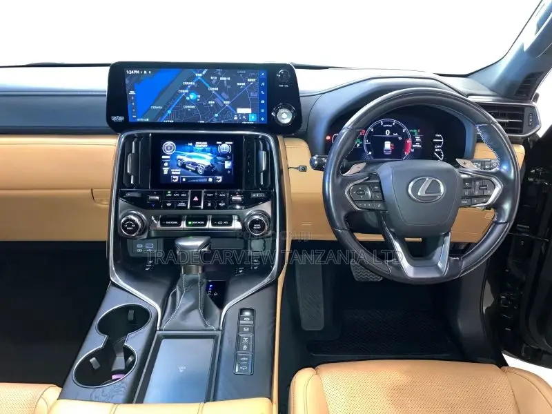 Lexus LX 600 2023 Green