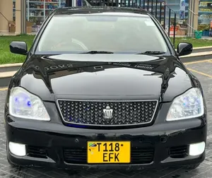 Toyota Crown Royale 2005 Matt Black