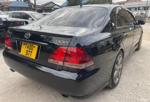 Toyota Crown 2006 Matt Black