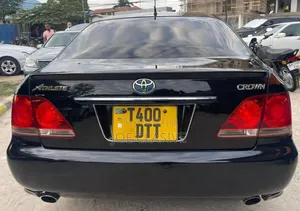 Toyota Crown 2006 Matt Black