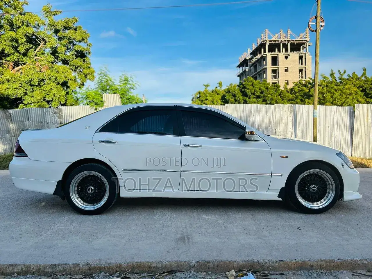 Toyota Crown 2006 White