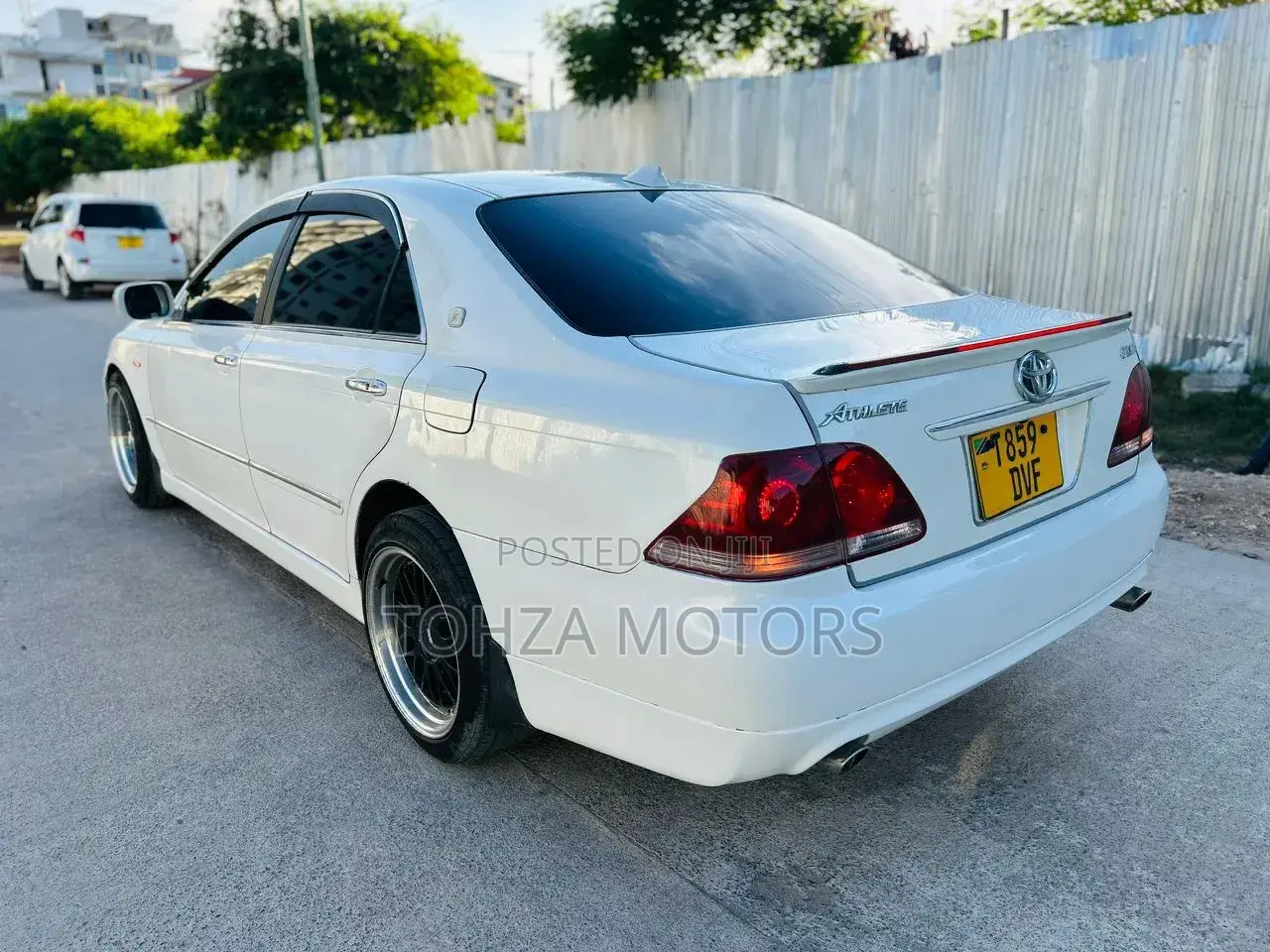Toyota Crown 2006 White