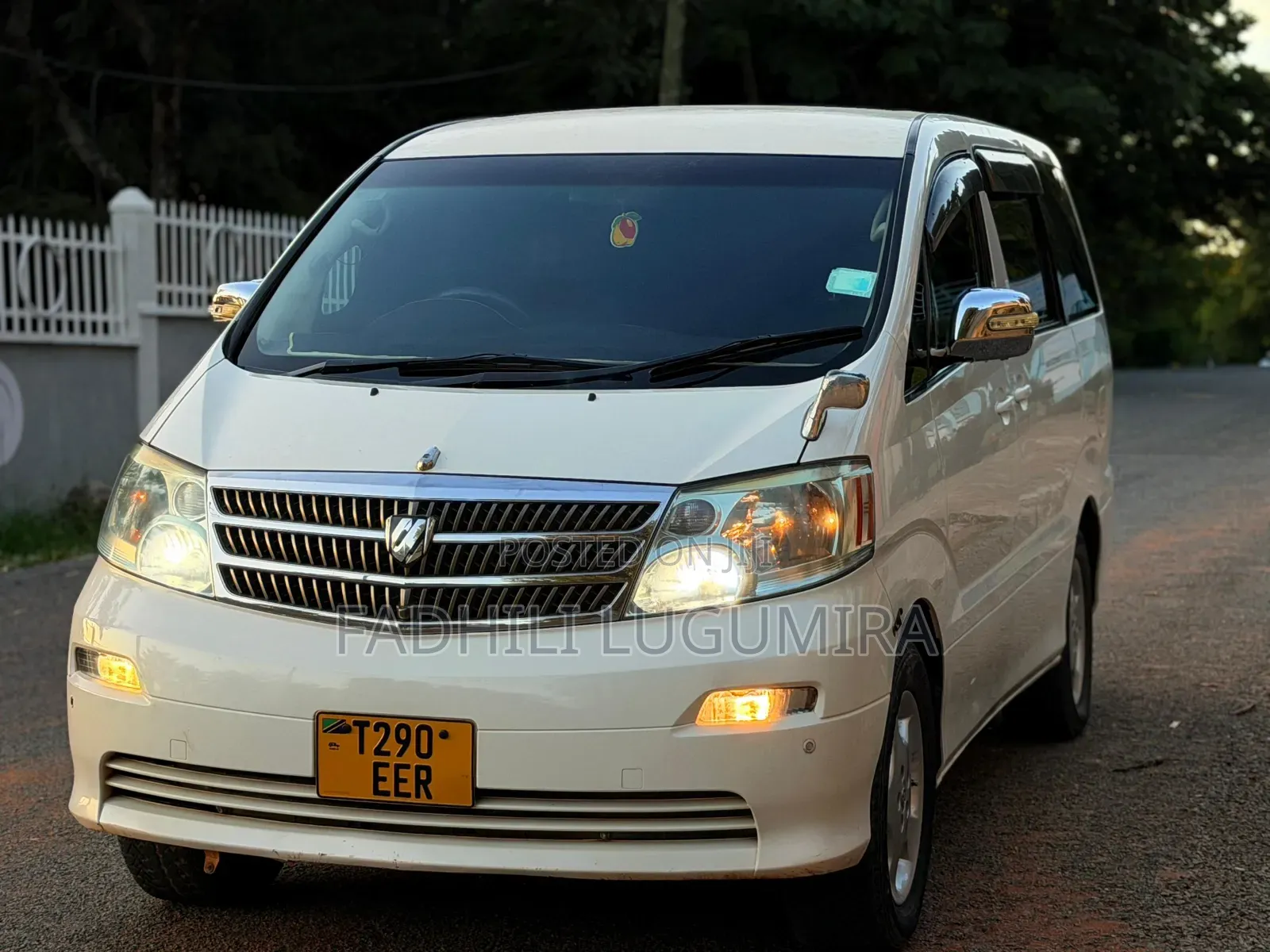 Toyota Alphard 2005 White