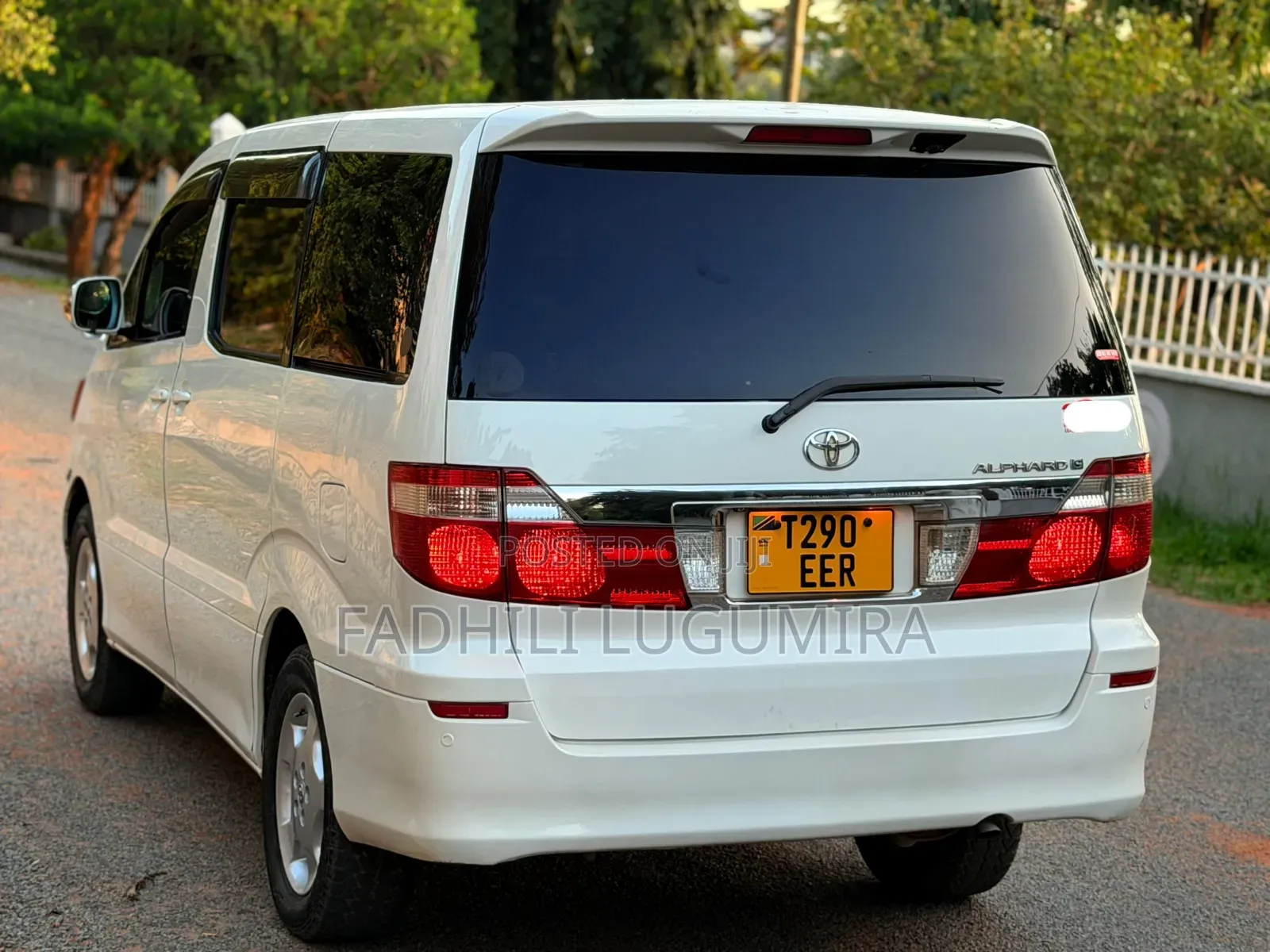 Toyota Alphard 2005 White