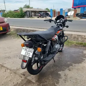 TVS HLX 125 2025 Black