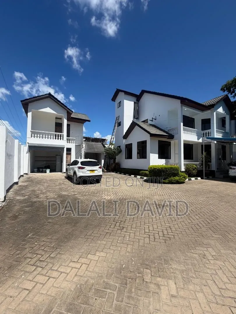Mini Flat in Masaki for rent