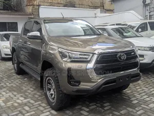 Toyota Hilux 2.4 Diesel 2020 Gold