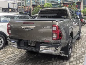 Toyota Hilux 2.4 Diesel 2020 Gold