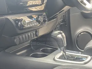 Toyota Hilux 2.4 Diesel 2020 Gold