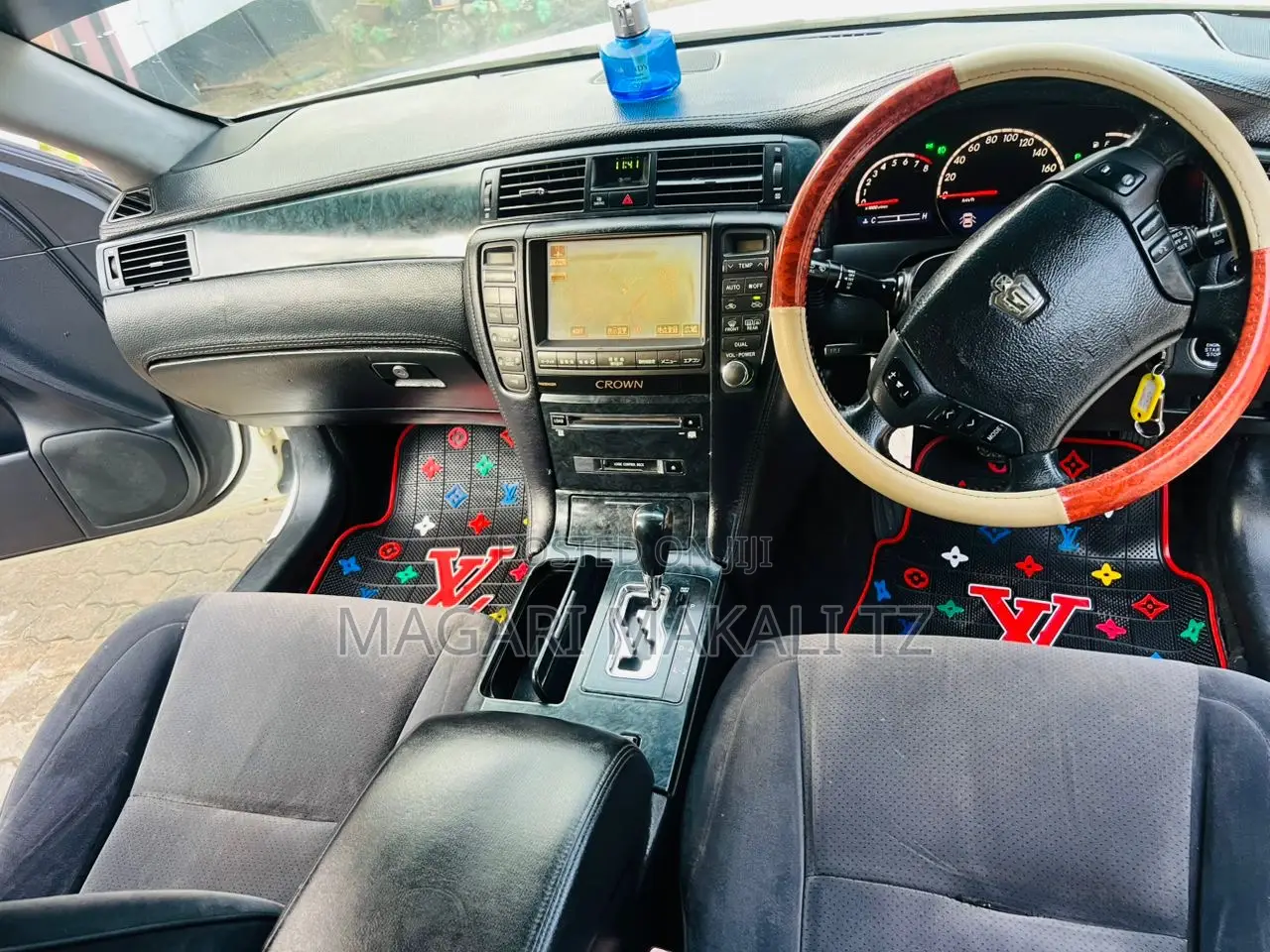Toyota Crown Royale 2005 White