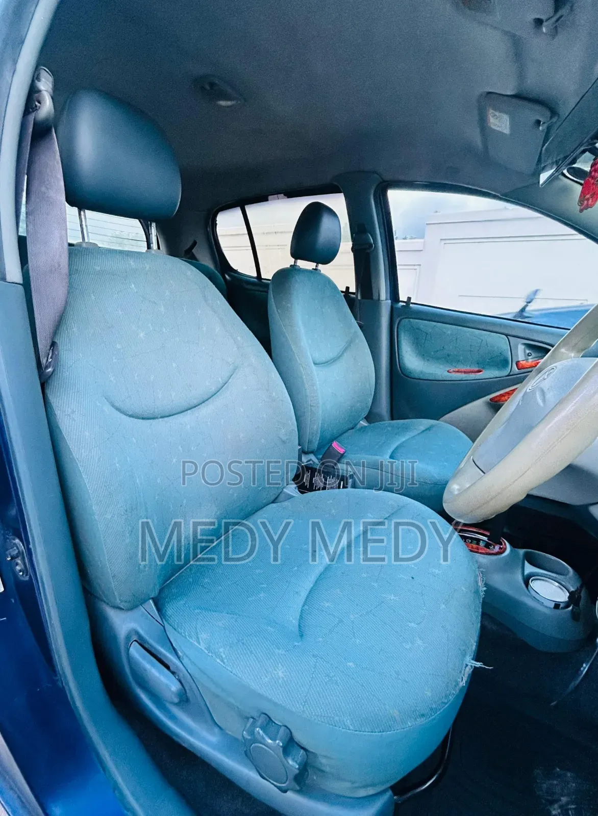 Toyota Vitz 2006 Blue