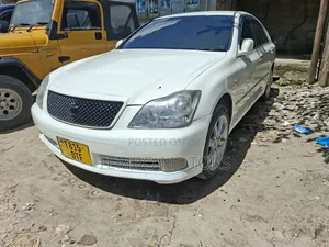 Toyota Crown 2004 White