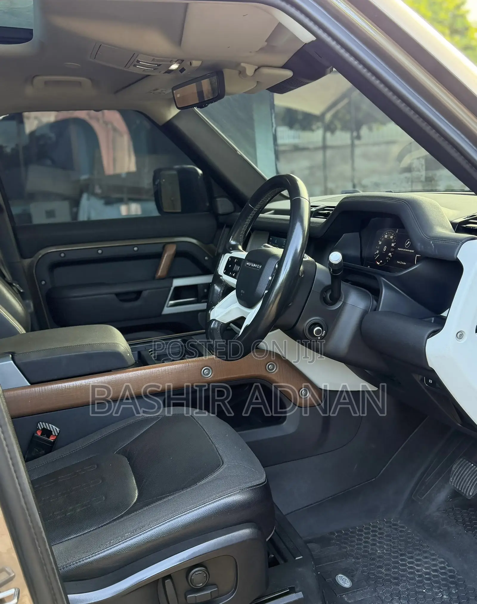Land Rover Defender 110 SE 4x4 2020 Brown