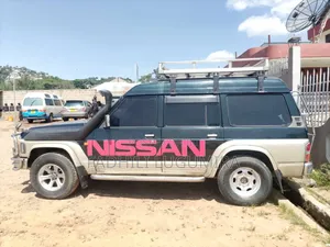 Nissan Patrol GR Wagon 1998 Black