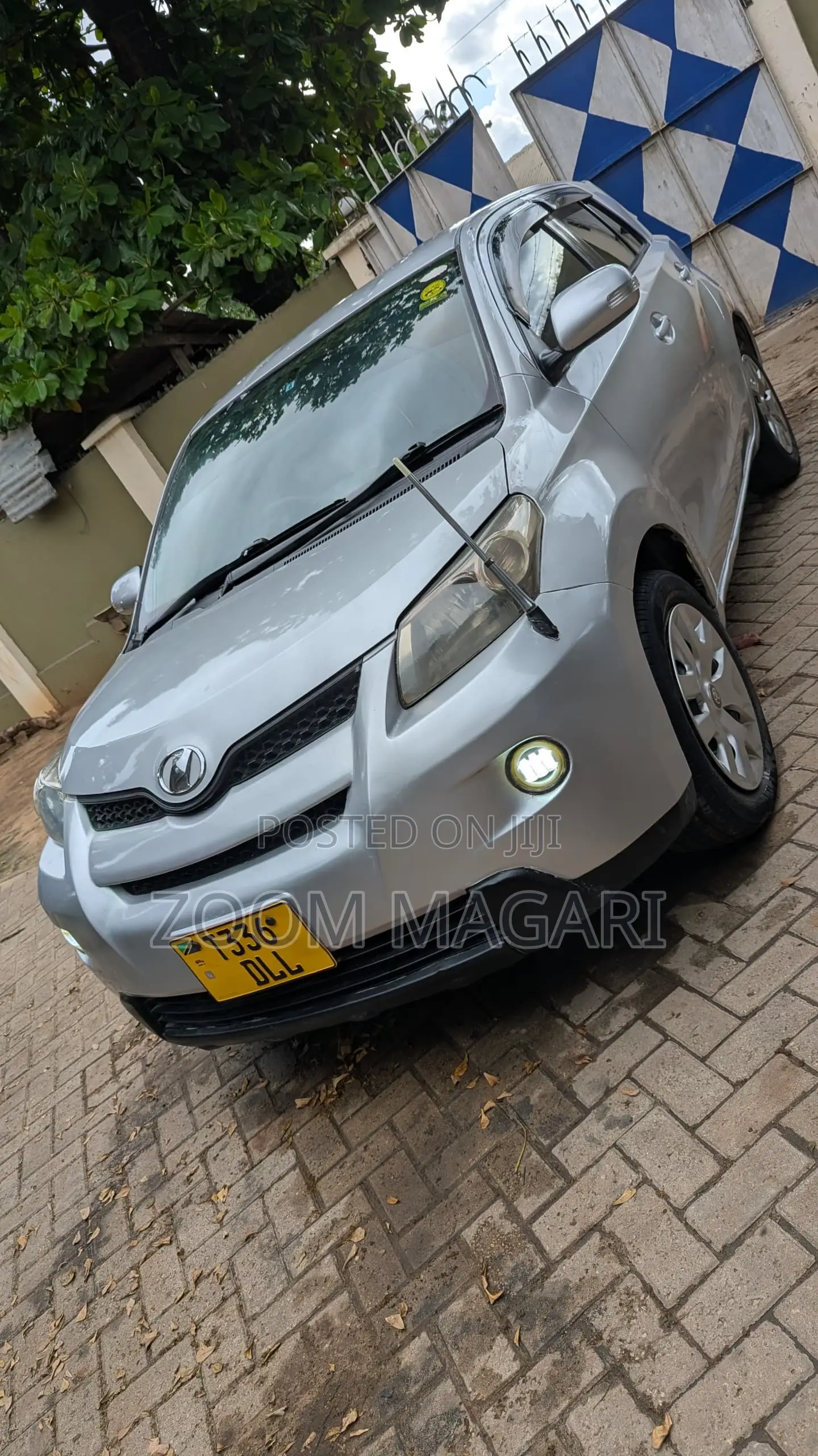Toyota IST 2009 Silver