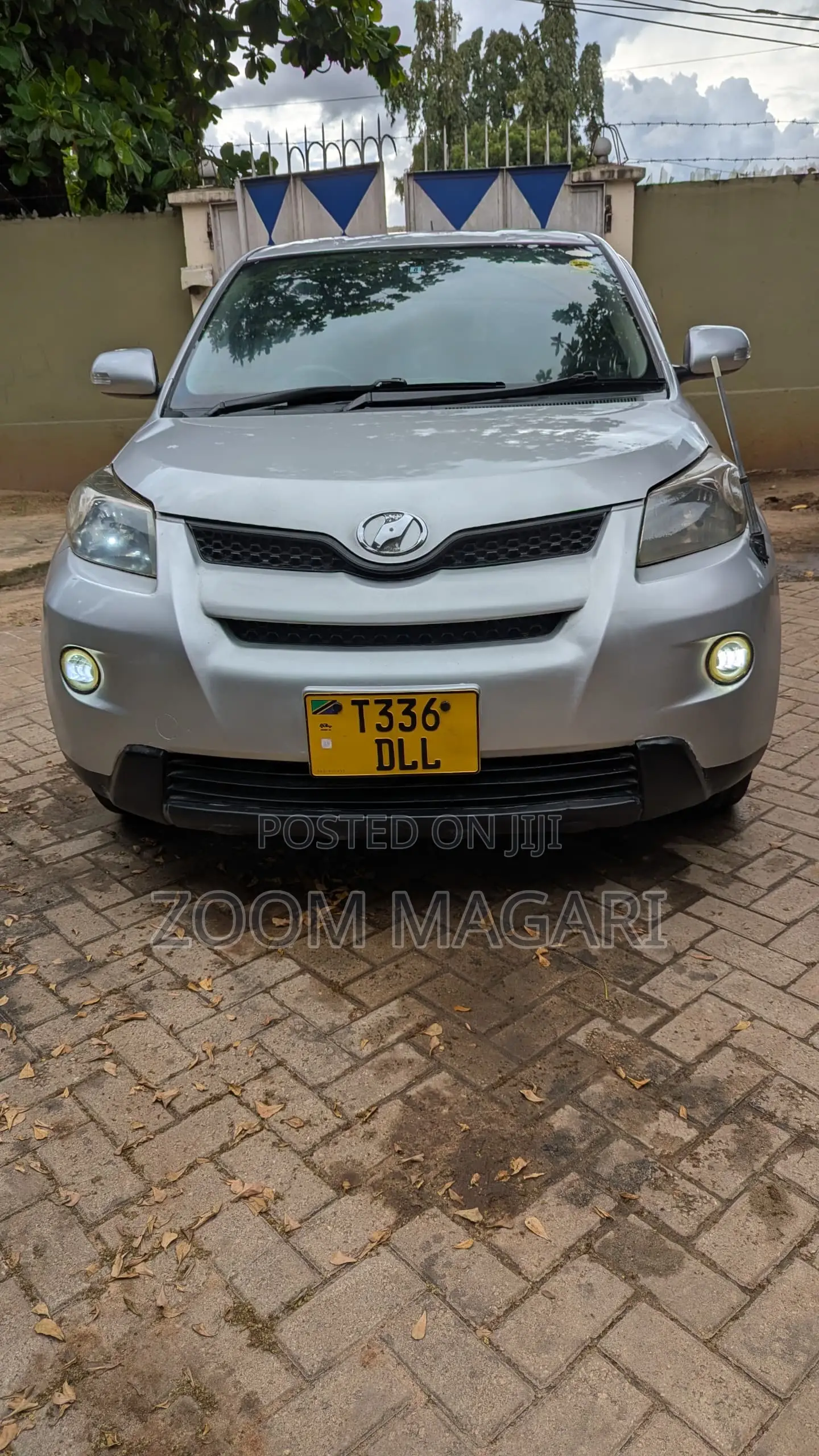 Toyota IST 2009 Silver