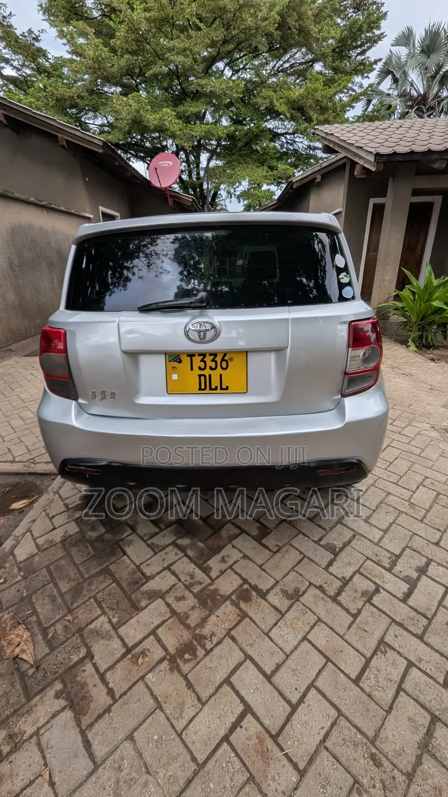 Toyota IST 2009 Silver