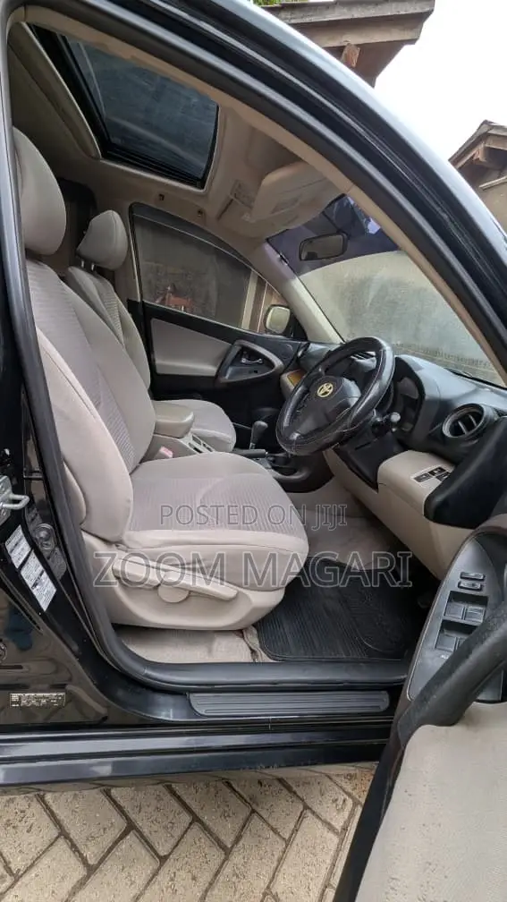 Toyota Vanguard 2009 Black