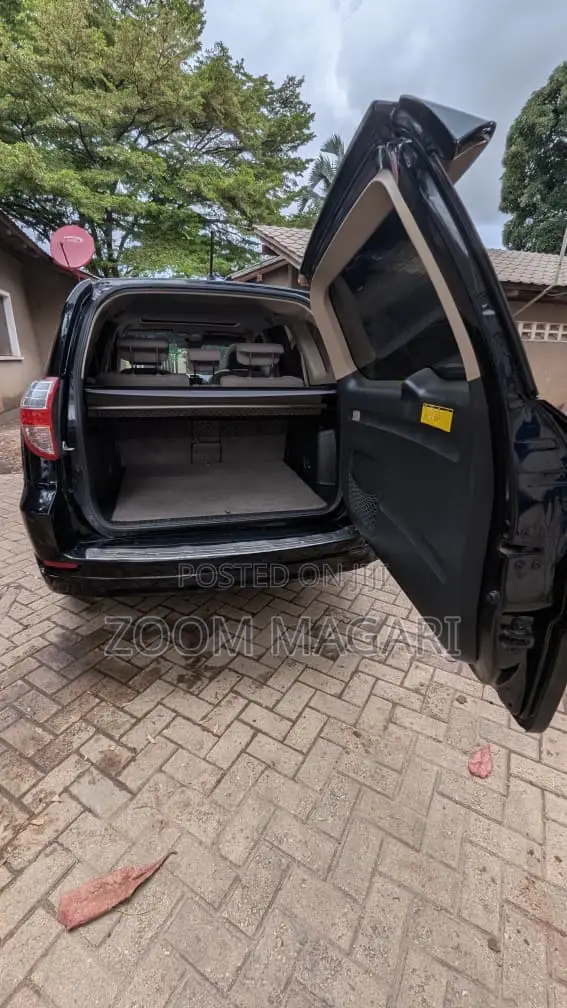 Toyota Vanguard 2009 Black
