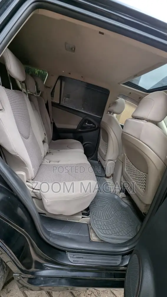 Toyota Vanguard 2009 Black
