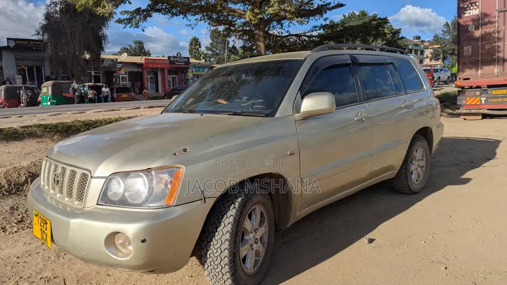 Toyota Kluger 2003 Beige