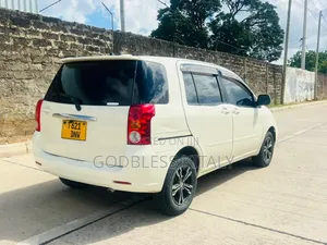 Toyota Raum 1.5 AWD 2003 Off white