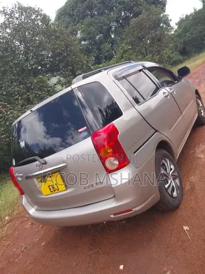 Toyota Raum 2003 Silver
