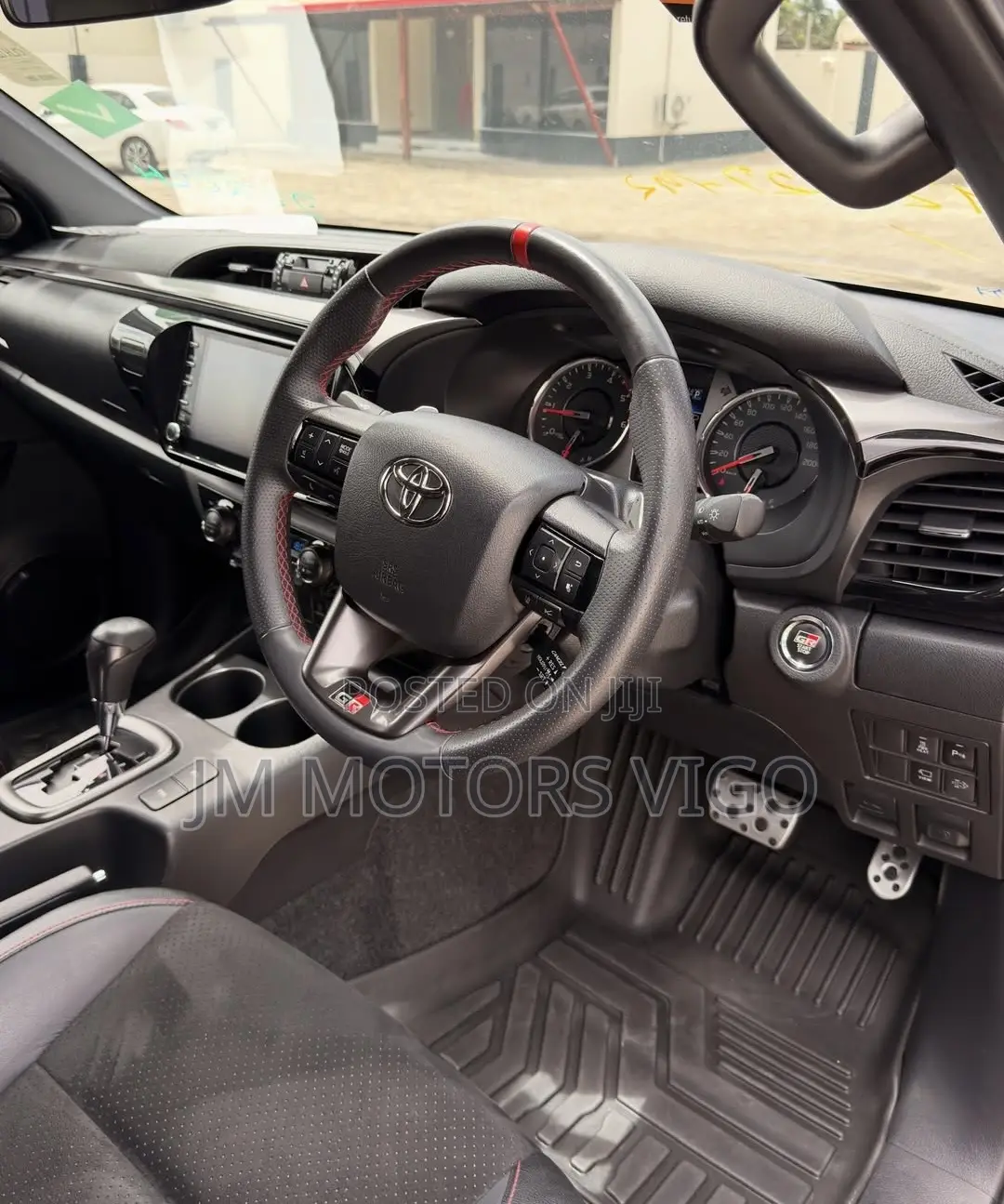 Toyota Hilux Revo Double Cab Deisel 2.4 AWD 2022 Black