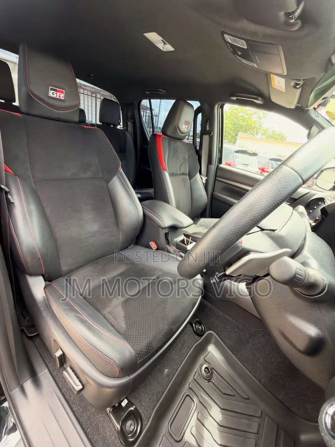 Toyota Hilux Revo Double Cab Deisel 2.4 AWD 2022 Black