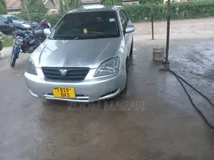 Toyota Corolla RunX 2004 Silver