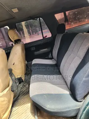 Toyota Hilux Surf 2000 Green