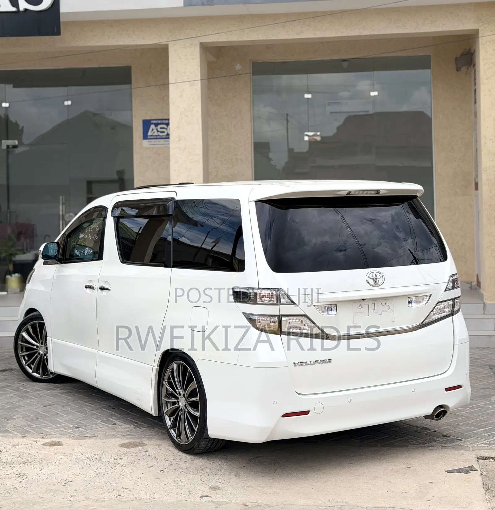 Toyota Alphard 2012 White