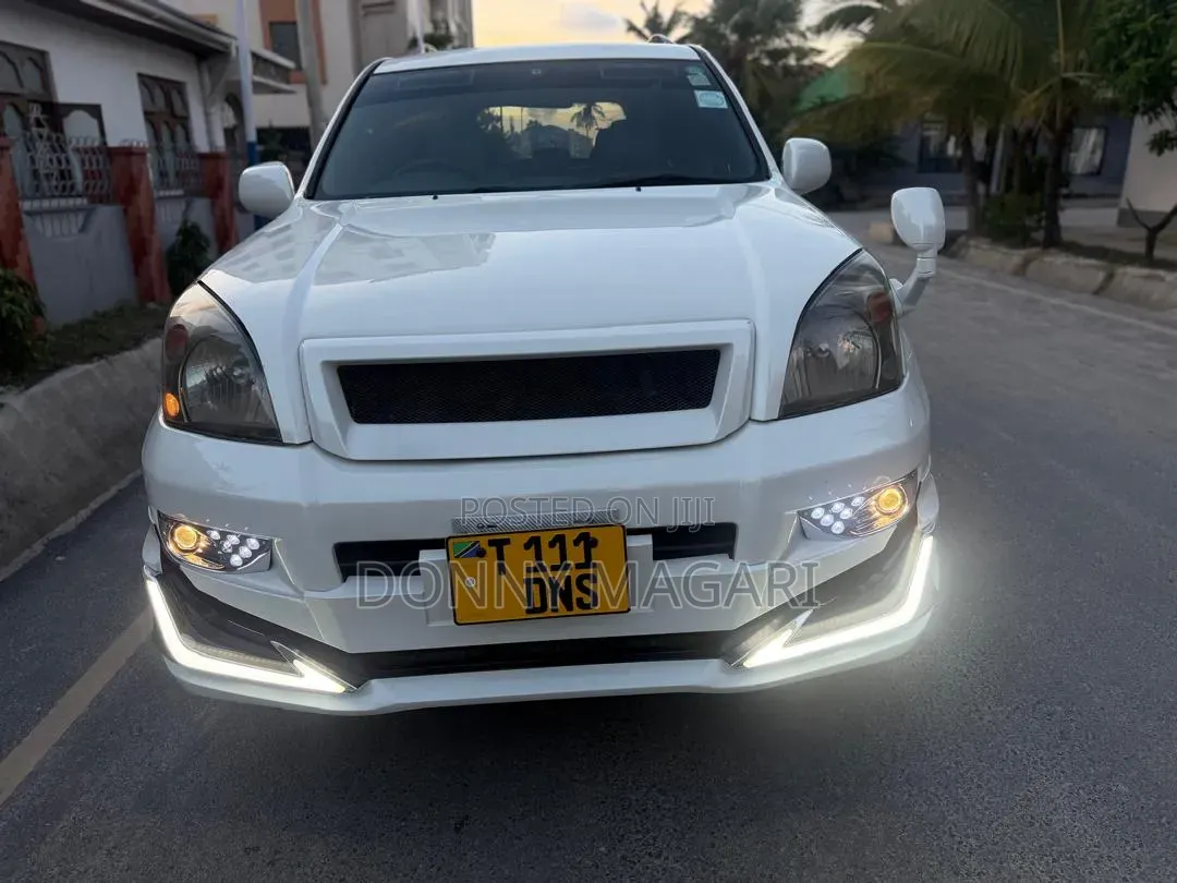 Toyota Land Cruiser Prado 2007 White