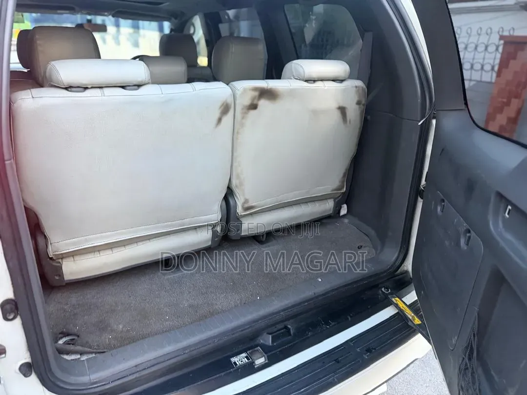 Toyota Land Cruiser Prado 2007 White