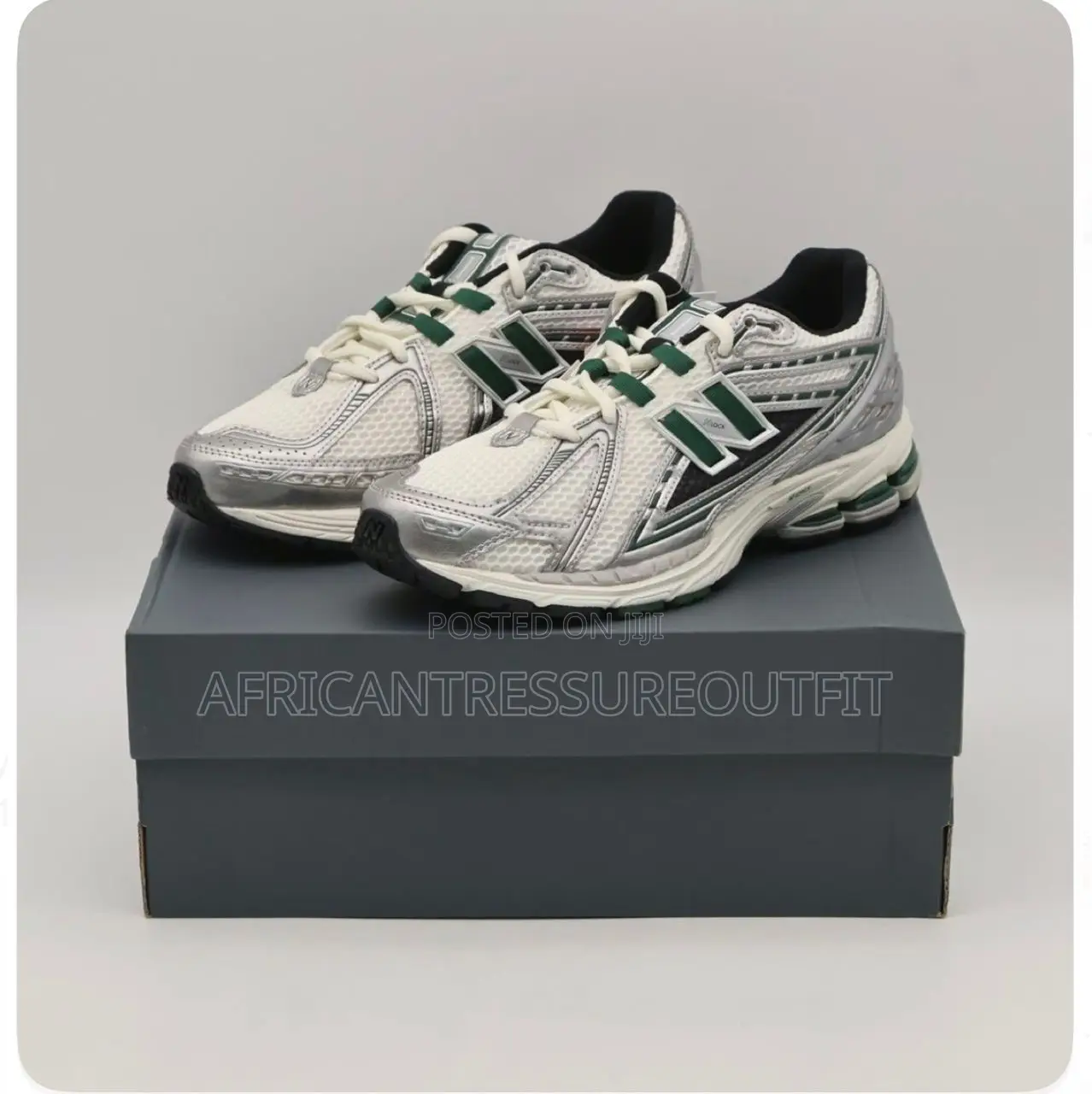 New Balance 1906r Silver Metallic Collection Available