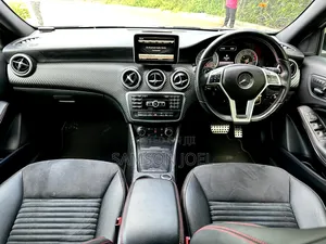 Mercedes-Benz A-Class 2014 Silver
